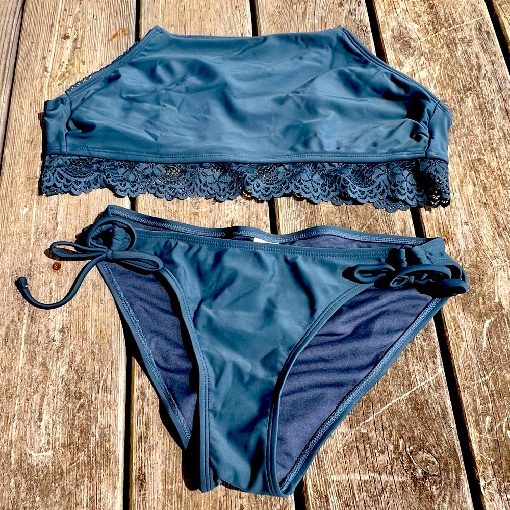 XHILARATION TURQUOISE TIE BACK LACE TRIM BIKINI